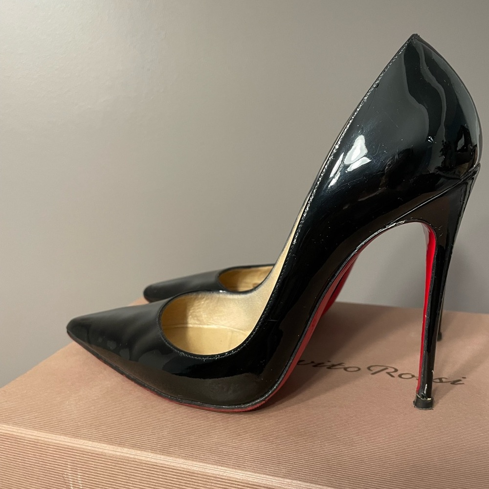 LOUBOUTIN HEELS